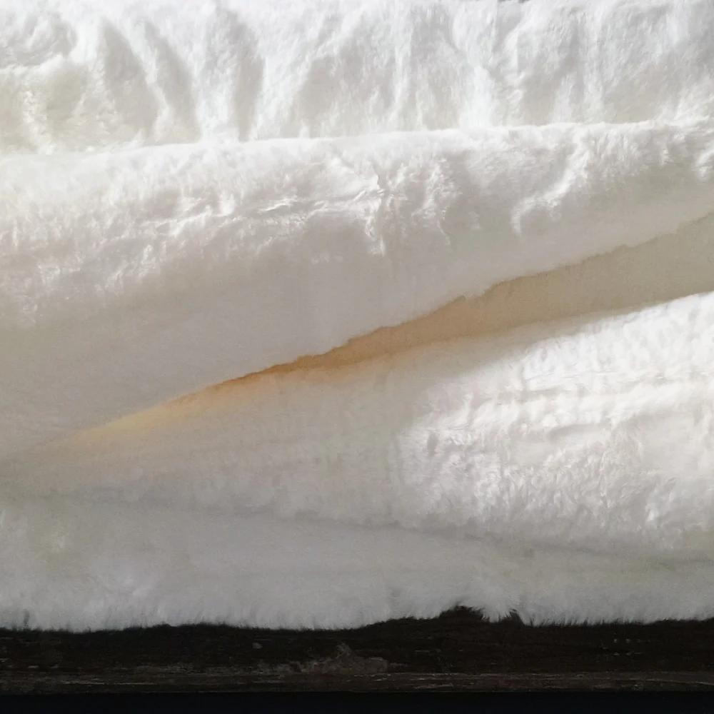 Christmas Winter Super Soft Faux Fur Cream Table Runner & Cone Tree